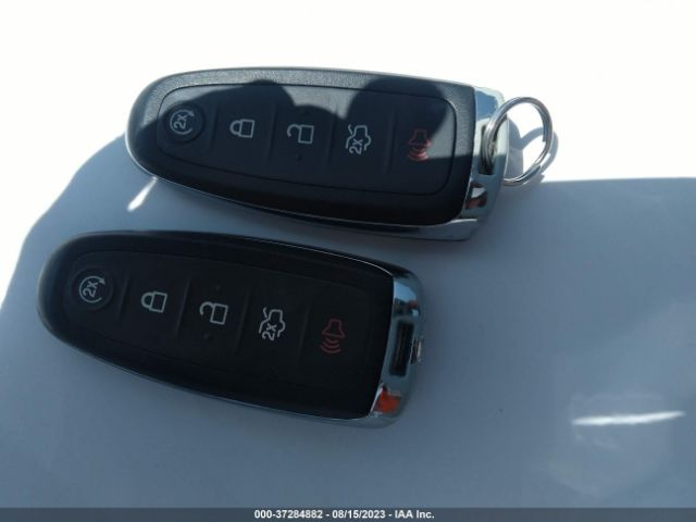 1FMCU0JX3FUB04752 Ford Escape Titanium