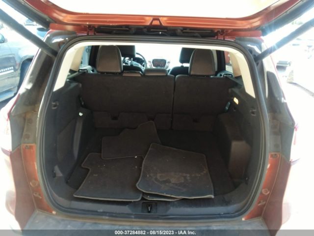 1FMCU0JX3FUB04752 Ford Escape Titanium