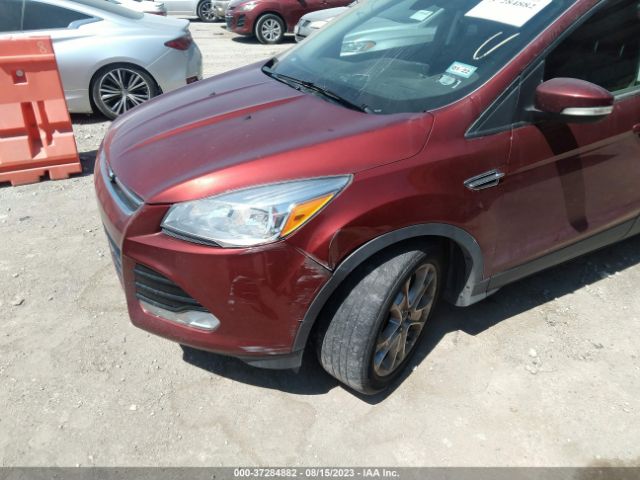 1FMCU0JX3FUB04752 Ford Escape Titanium