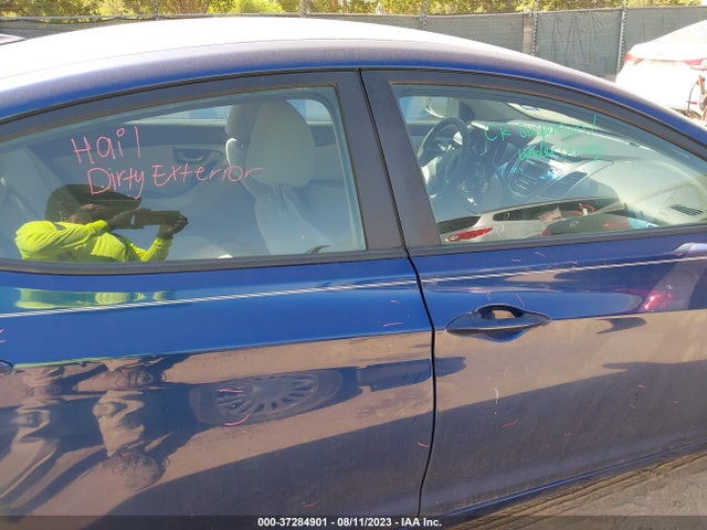 Hyundai ELANTRA SE 2015 5NPDH4AE9FH589718 Image 13