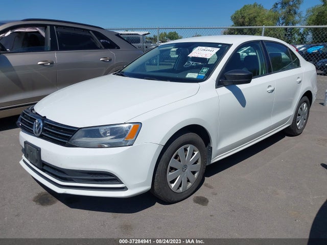 3VW1K7AJ7FM337556 Volkswagen Jetta Sedan 2.0l S