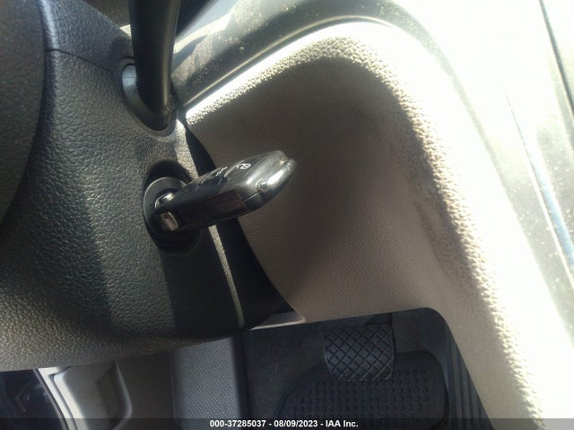 1VWAP7A32EC023364 Volkswagen Passat S W/nav