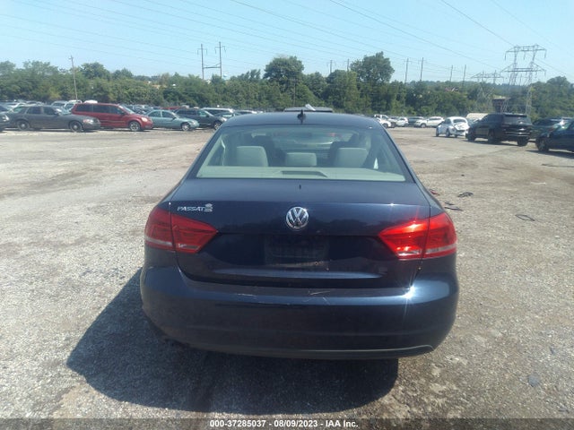 1VWAP7A32EC023364 Volkswagen Passat S W/nav