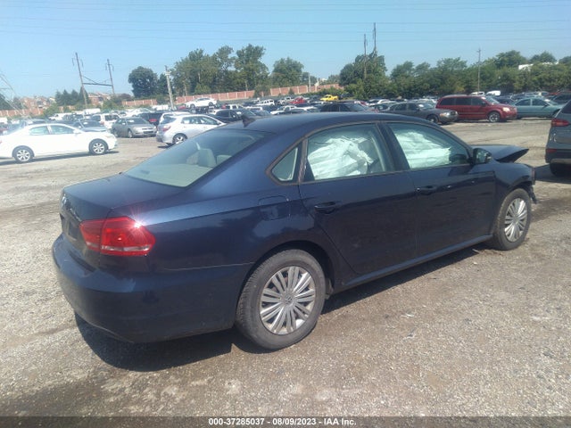 1VWAP7A32EC023364 Volkswagen Passat S W/nav