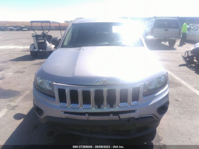 1C4NJDBB8GD722733 Jeep Compass Sport