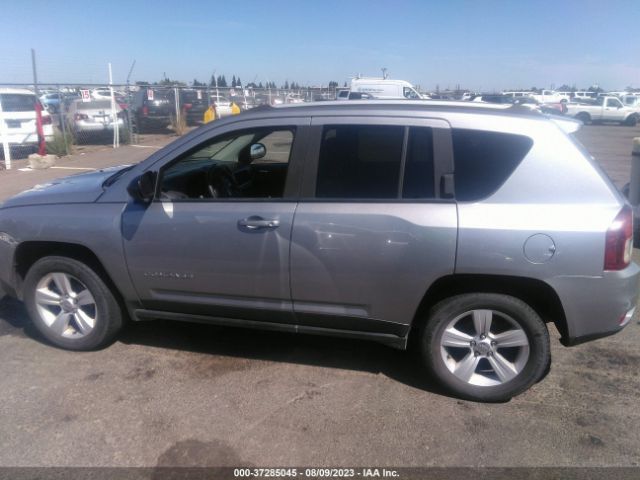 1C4NJDBB8GD722733 Jeep Compass Sport