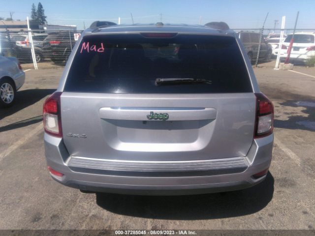 1C4NJDBB8GD722733 Jeep Compass Sport