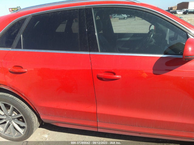 WA1HCCFS5JR030445 Audi Q3 Premium Plus