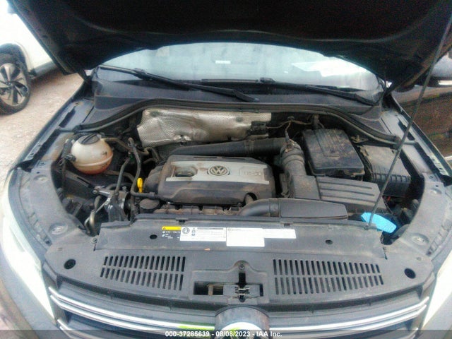 WVGAV7AX4FW508032 Volkswagen Tiguan Sel