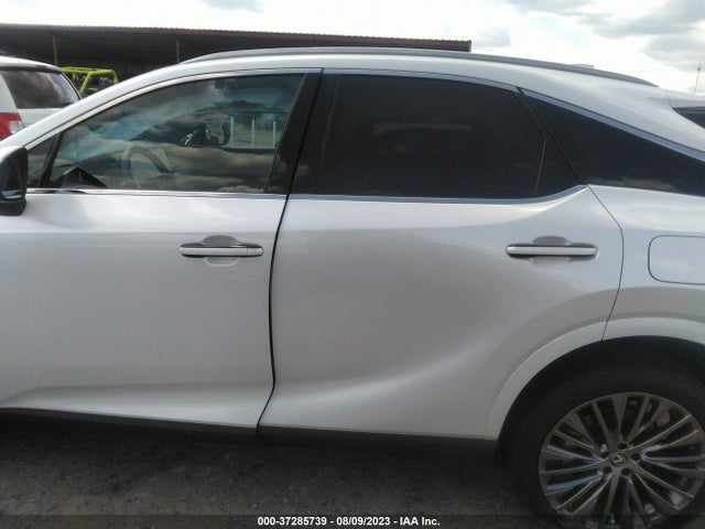 2023 Lexus RX, VIN: 2T2BBMCA2PC001399