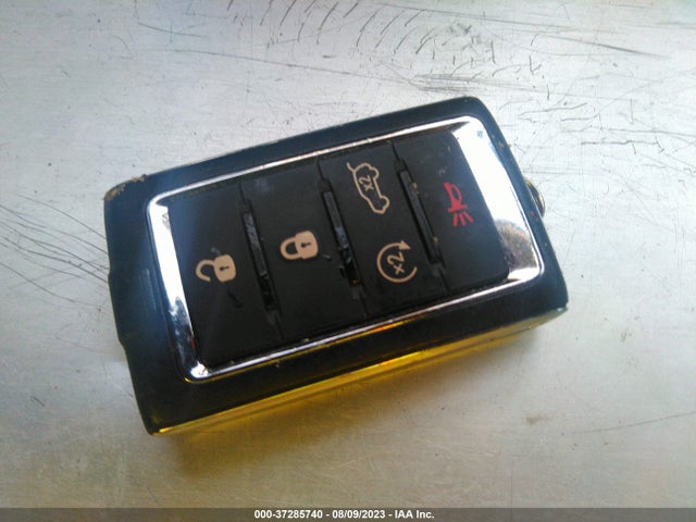 1C4RJKAG1N8627083 Jeep Grand Cherokee L Laredo