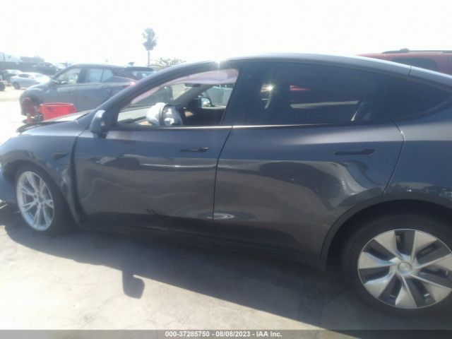 7SAYGDEE6NF511105 Tesla Model Y Long Range