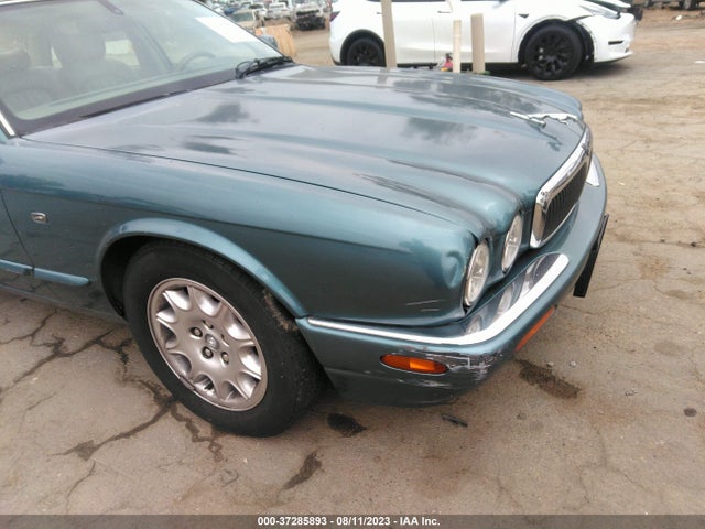 2001 JAGUAR XJ VIN: SAJDA14C81LF28172