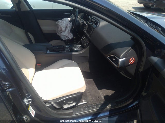 SAJAJ4FNXJCP18006 Jaguar Xe 20d Premium