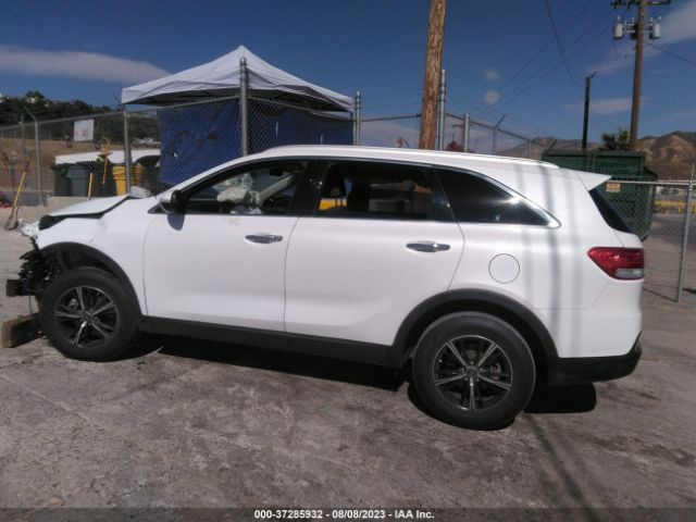 5XYPG4A56JG375981 KIA Sorento Lx V6