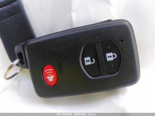 Toyota Prius Four 2015 JTDKN3DUXF0397959 Image 3