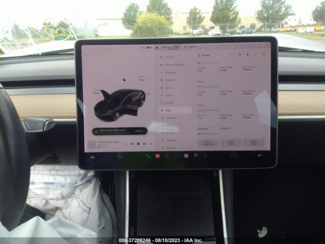 5YJ3E1EB9JF072395 Tesla Model 3 Long Range