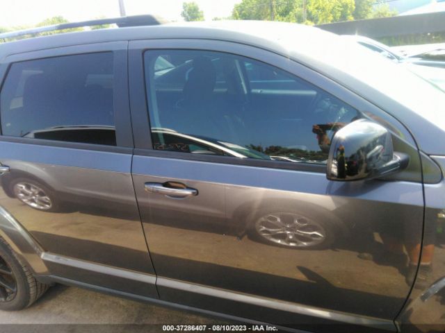 3C4PDCBBXKT701363 Dodge JOURNEY SE