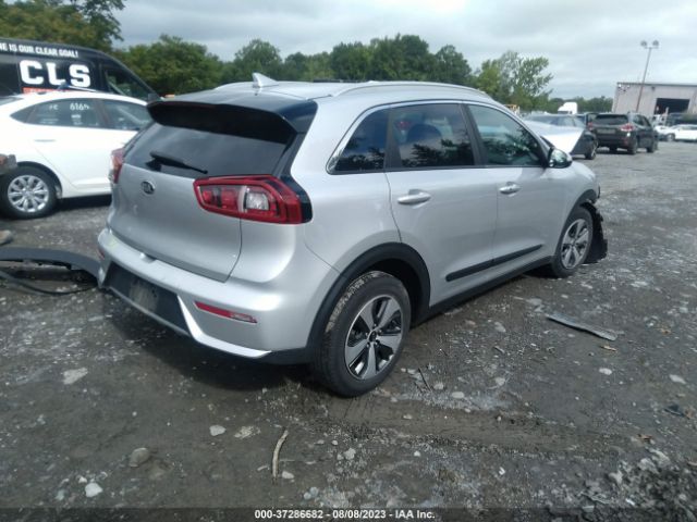 KNDCB3LC4H5073692 KIA NIRO LX