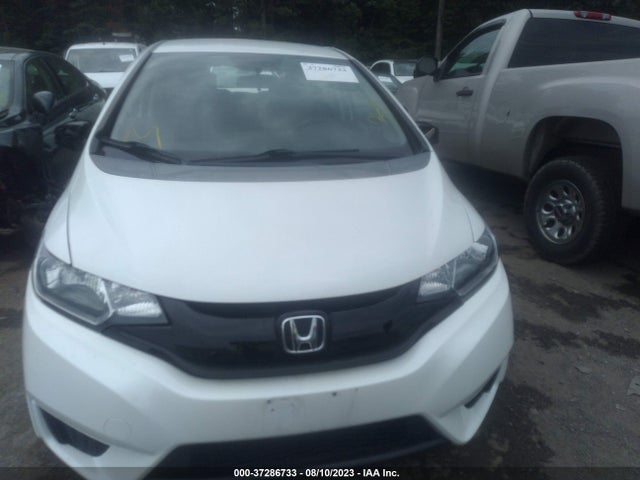 Honda FIT LX 2015 3HGGK5G56FM756639 Image 12