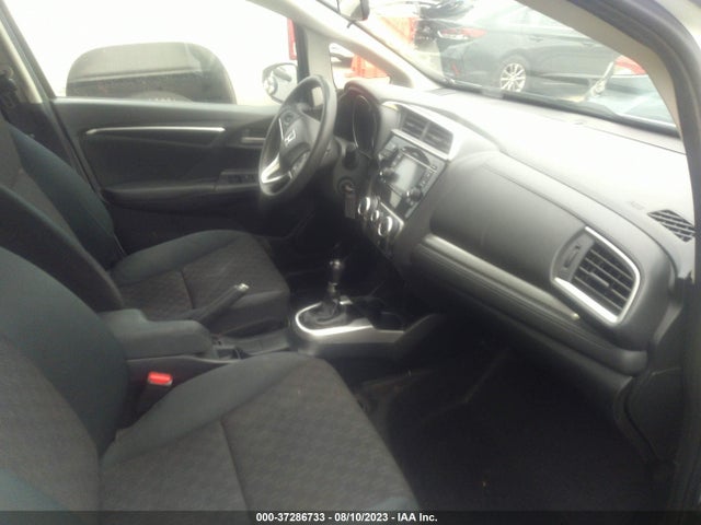 Honda FIT LX 2015 3HGGK5G56FM756639 Image 5