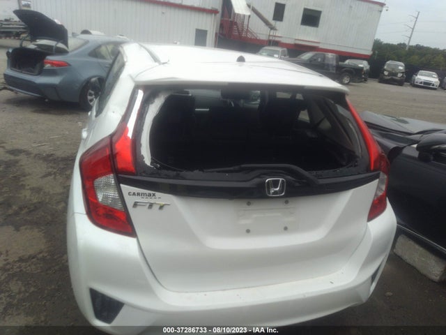 Honda FIT LX 2015 3HGGK5G56FM756639 Image 6