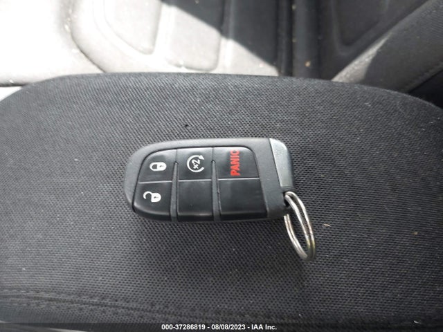 2019 JEEP RENEGADE LATITUDE VIN: ZACNJABB9KPJ84159