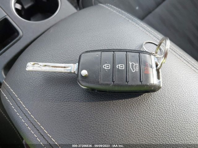KNDPMCAC5L7718653 KIA Sportage Lx