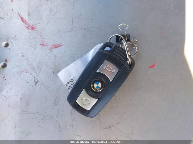 2011 BMW 128I VIN: WBAUP9C52BVF46412