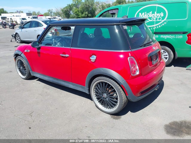 2006 MINI COOPER HARDTOP WMWRE33526TN26135 Photo 2