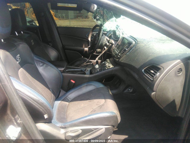 Chrysler 200 S 2015 1C3CCCDGXFN540825 Image 5