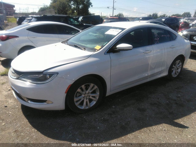 Chrysler 200 Limited Platinum 2017 1C3CCCAB4HN503197 Image 2
