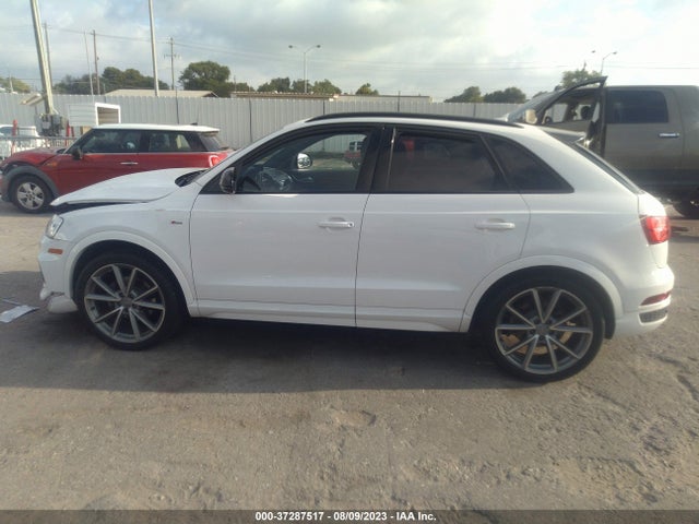 WA1HCCFSXJR017688 Audi Q3 Premium Plus