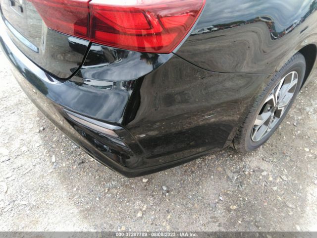 3KPF24AD7ME270658 KIA Forte Lxs