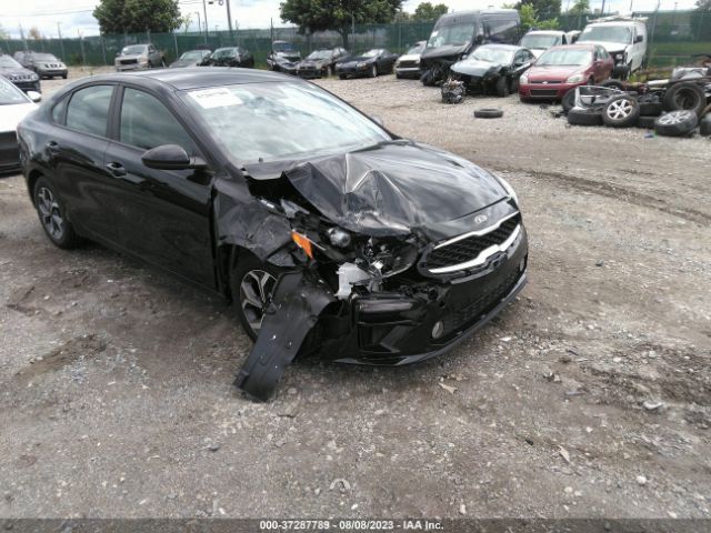 3KPF24AD7ME270658 KIA Forte Lxs