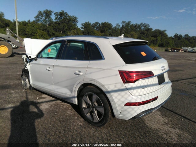 Audi Q5 Premium Plus 2023 WA1BBAFY7P2056130 Image 3