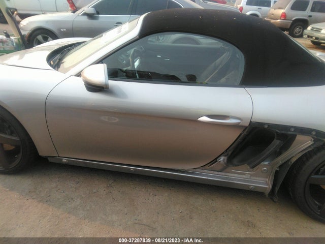 2017 Porsche Boxster, VIN: WP0CA2A81HS221388
