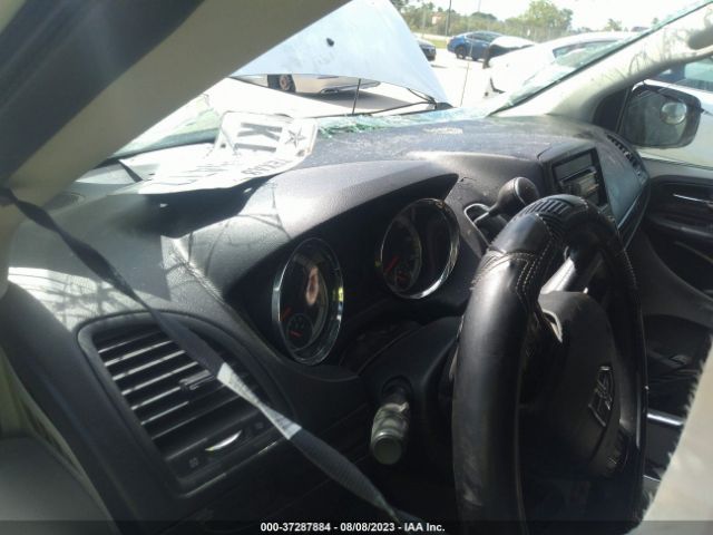 2C4RDGCG0GR329357 Dodge Grand Caravan Sxt