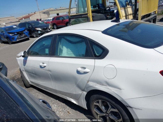 3KPF24AD3LE239714 KIA Forte Lxs