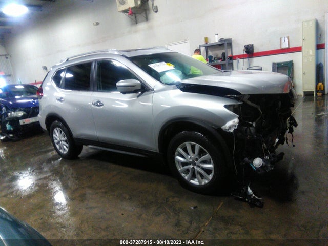 2018 NISSAN ROGUE SV VIN: 5N1AT2MV5JC840235