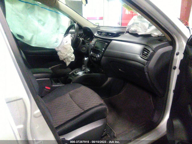 2018 NISSAN ROGUE SV VIN: 5N1AT2MV5JC840235