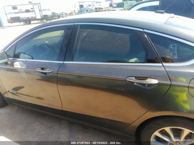 3FA6P0PUXHR141769 Ford Fusion Energi Se