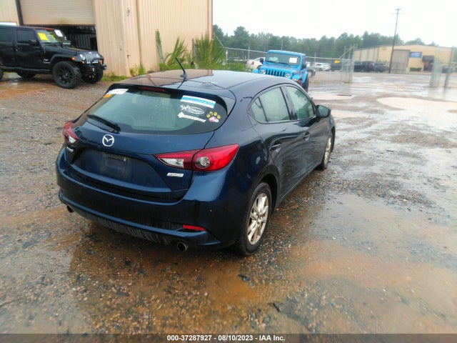 2018 MAZDA MAZDA3 5-DOOR SPORT VIN: 3MZBN1K7XJM267071