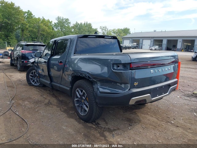 2022 RIVIAN R1T ADVENTURE PACKAGE VIN: 7FCTGAAA0NN010943