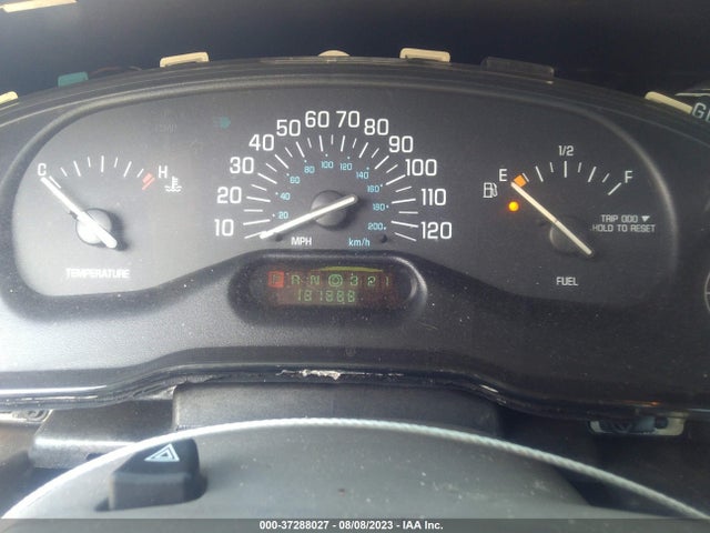 2002 BUICK CENTURY CUSTOM VIN: 2G4WS52J521205761