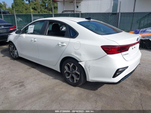 3KPF24AD9KE121486 KIA Forte Lxs