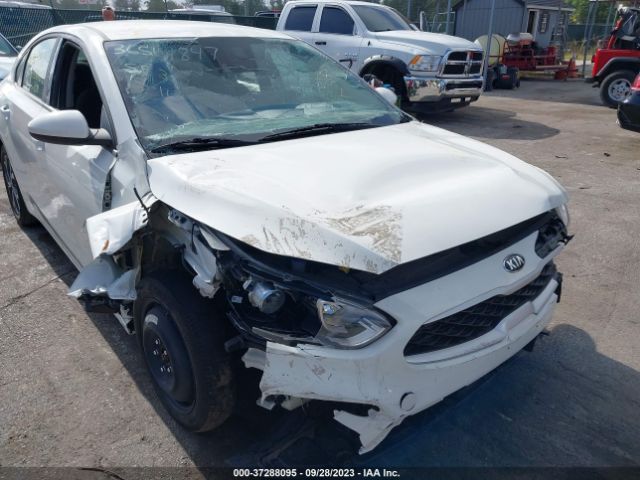 3KPF24AD9KE121486 KIA Forte Lxs