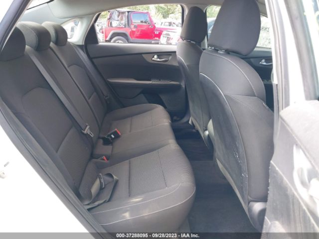3KPF24AD9KE121486 KIA Forte Lxs