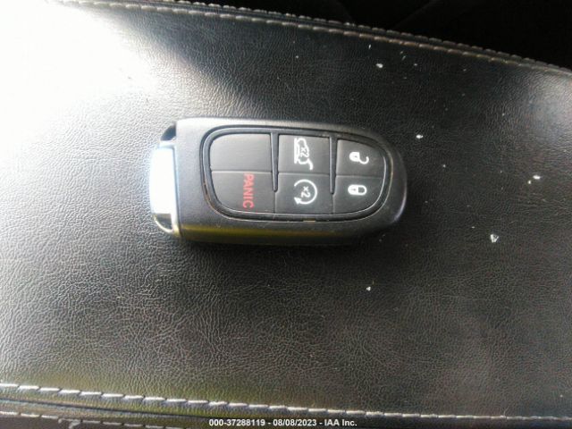 1C4PJLDB8KD185175 Jeep Cherokee Limited