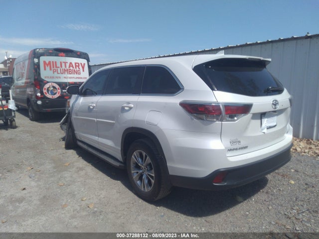 Toyota Highlander Le 2016 5TDZKRFH4GS182747 Image 3